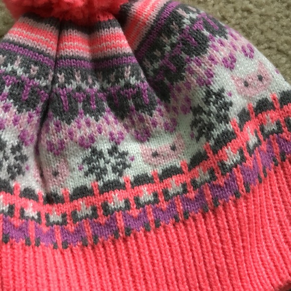 EUC -Gymboree pom beanie - maybe worn once - Picture 5 of 5